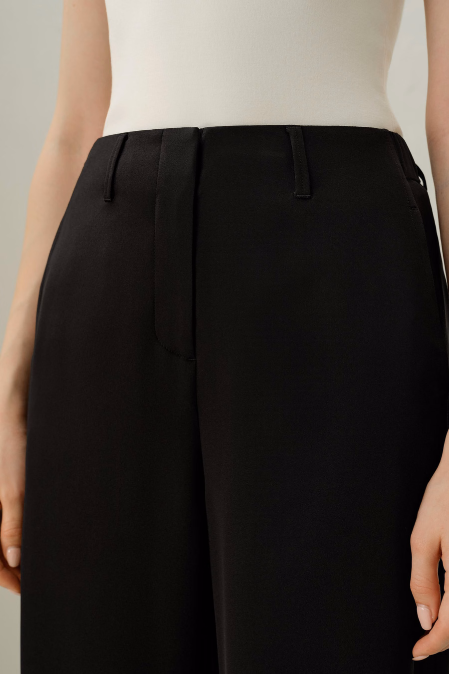 Curved Seam Silk Crepe Pants