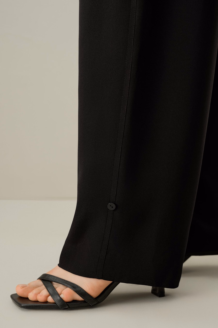 Curved Seam Silk Crepe Pants