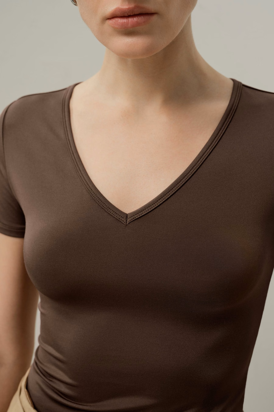 Silk Breeze Jersey V-neck Tee