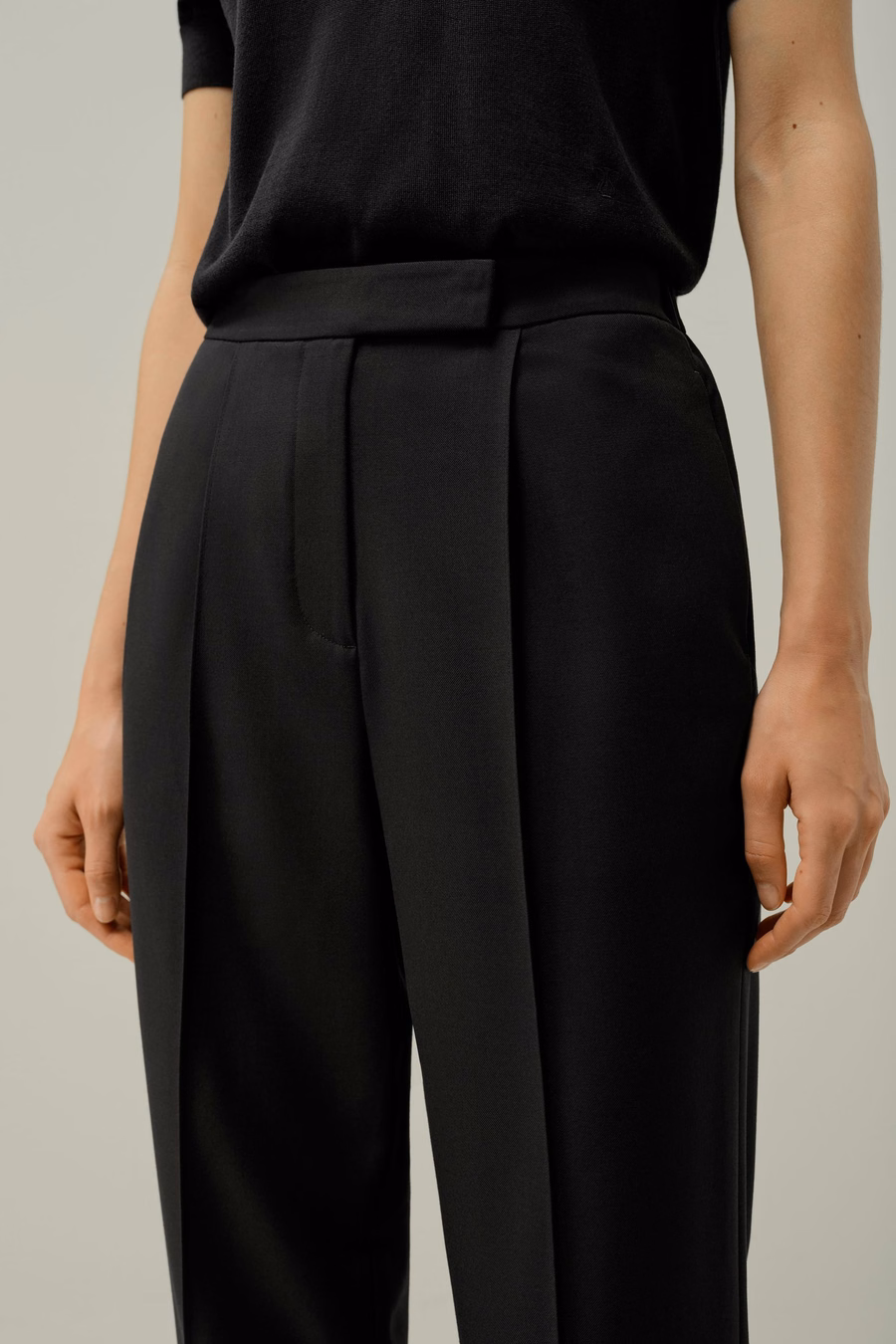 Front Pleated Silk-Wool Trousers