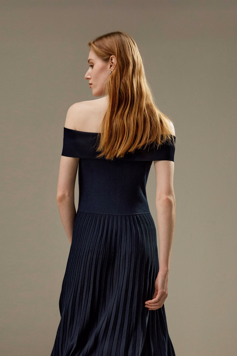 Off-Shoulder Hybrid Pleated Dress