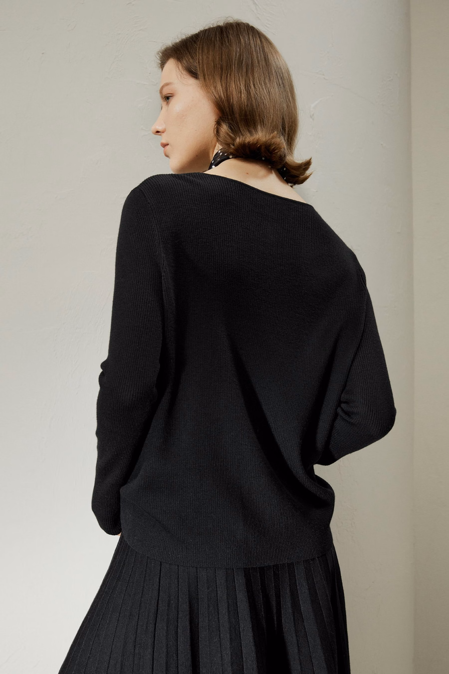 V-neck Ultra-fine Merino Wool Sweater