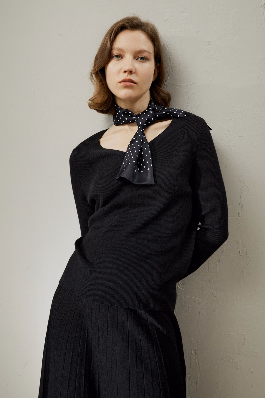 V-neck Ultra-fine Merino Wool Sweater