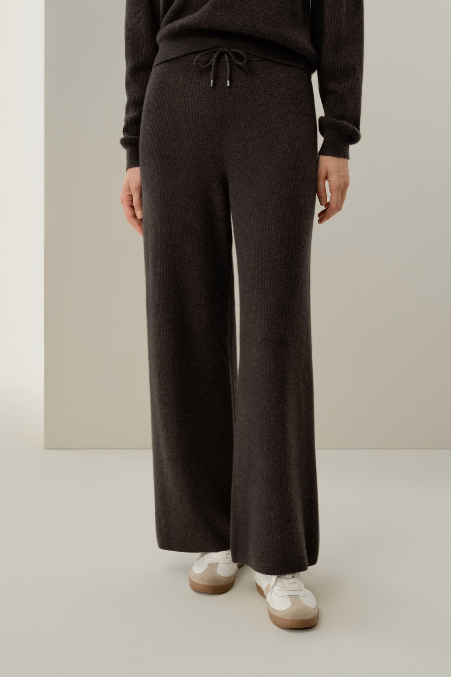 Royal Cashmere Ribbed Wide-Leg Pant