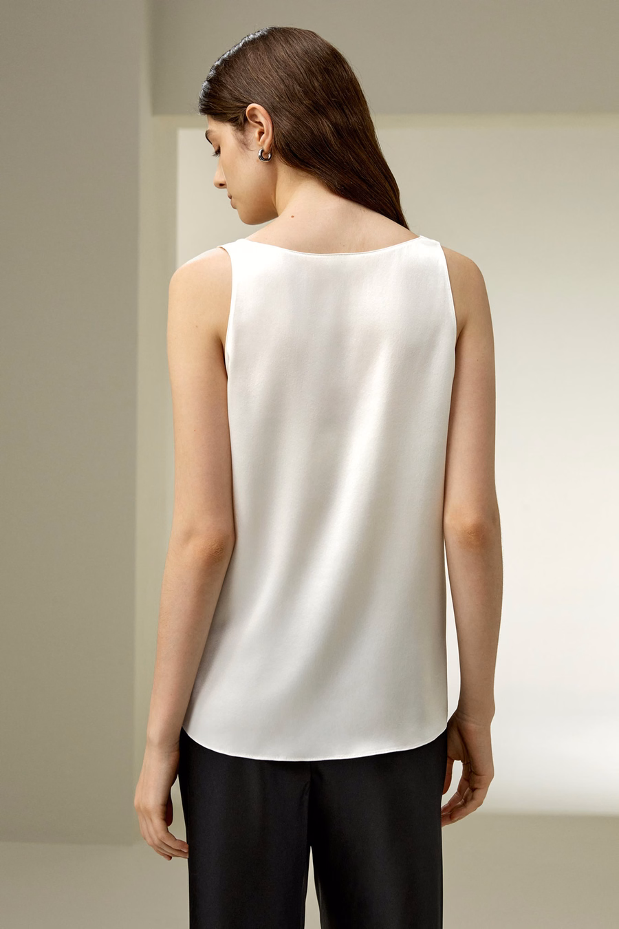 Relaxed Silk U-neck Tank