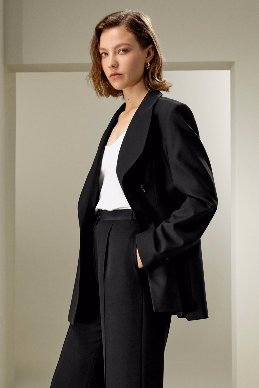 Modern Beauty Silk Wool Blazer