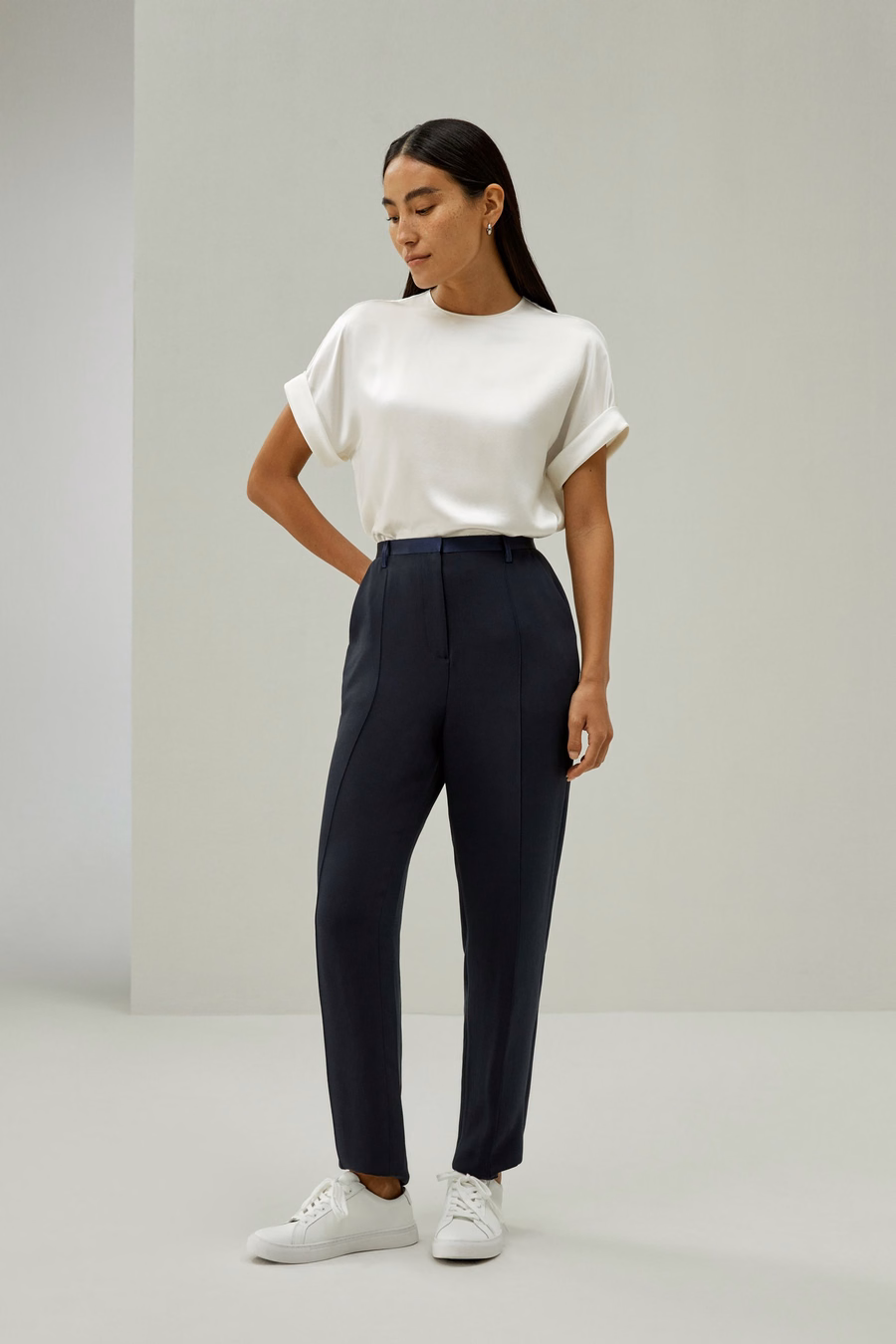 Obliuque Sleeves Round Neck Silk Tee