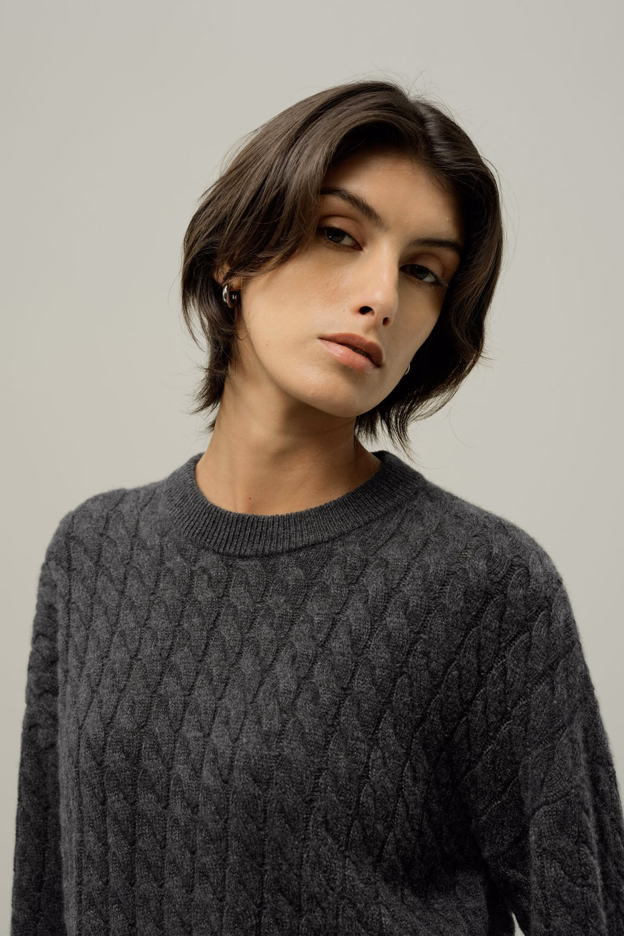 Round-Neck Cable-Knit Cashmere Sweater