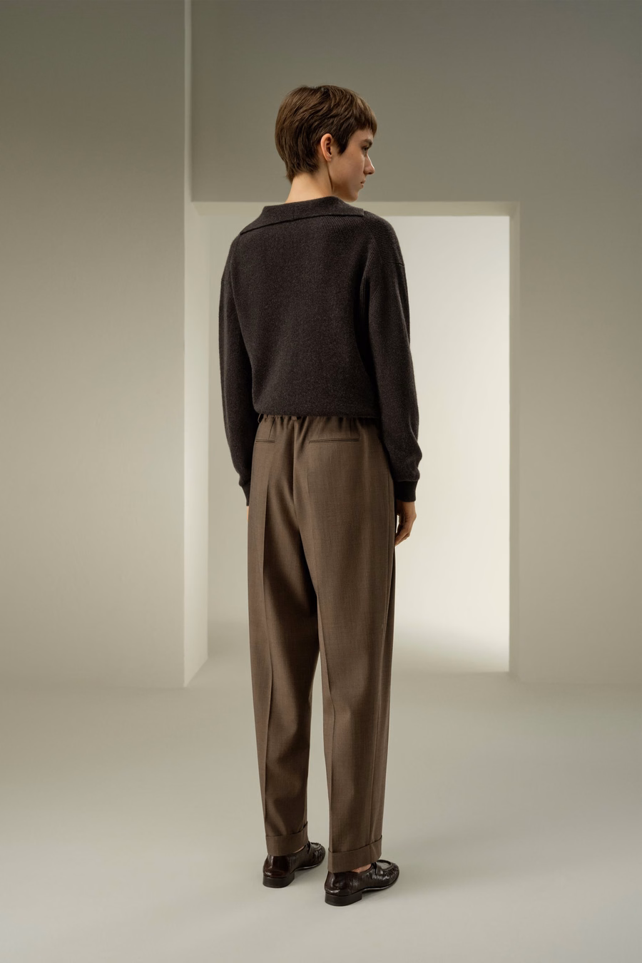Havana Silk-Wool Barrel leg pants
