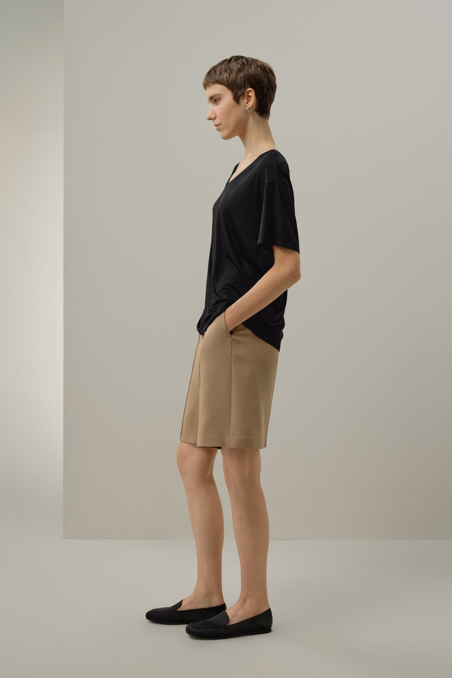 Silk Breeze Jersey Basic V-neck T-shirt