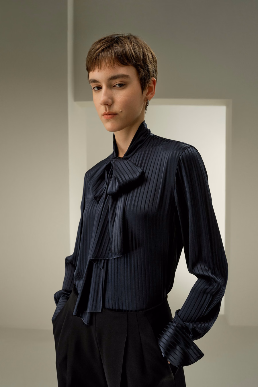 Silk Blouse with a detachable ribbon