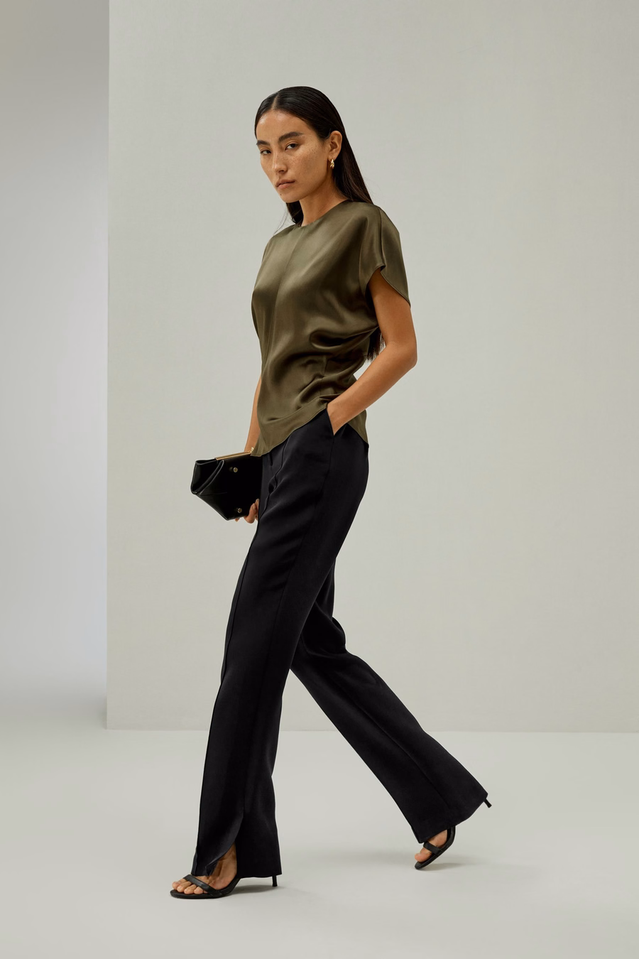 Short Batwing Sleeve Silk Contour Top