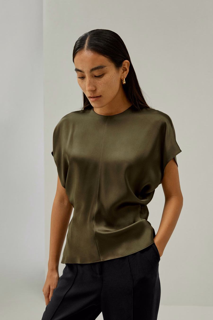 Short Batwing Sleeve Silk Contour Top