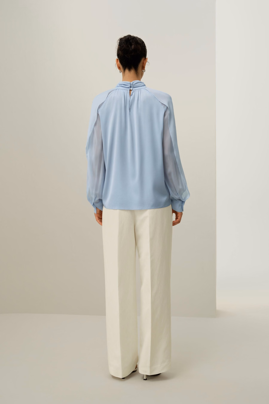 Side Slit Lantern Sleeve Blouse