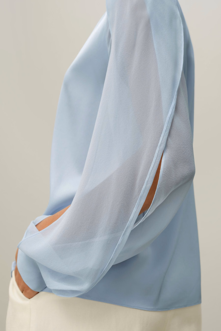 Side Slit Lantern Sleeve Blouse