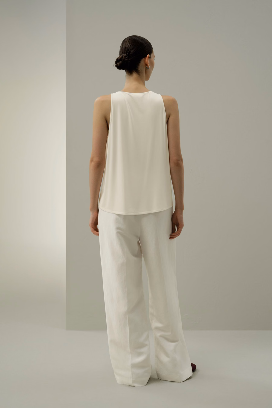 Silk Breeze Jersey Scoop Tank Top