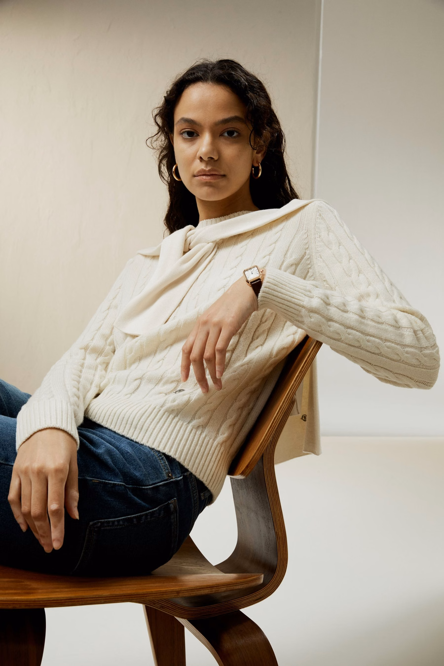 Classic Cable Knit Sweater with Ribbed Edges