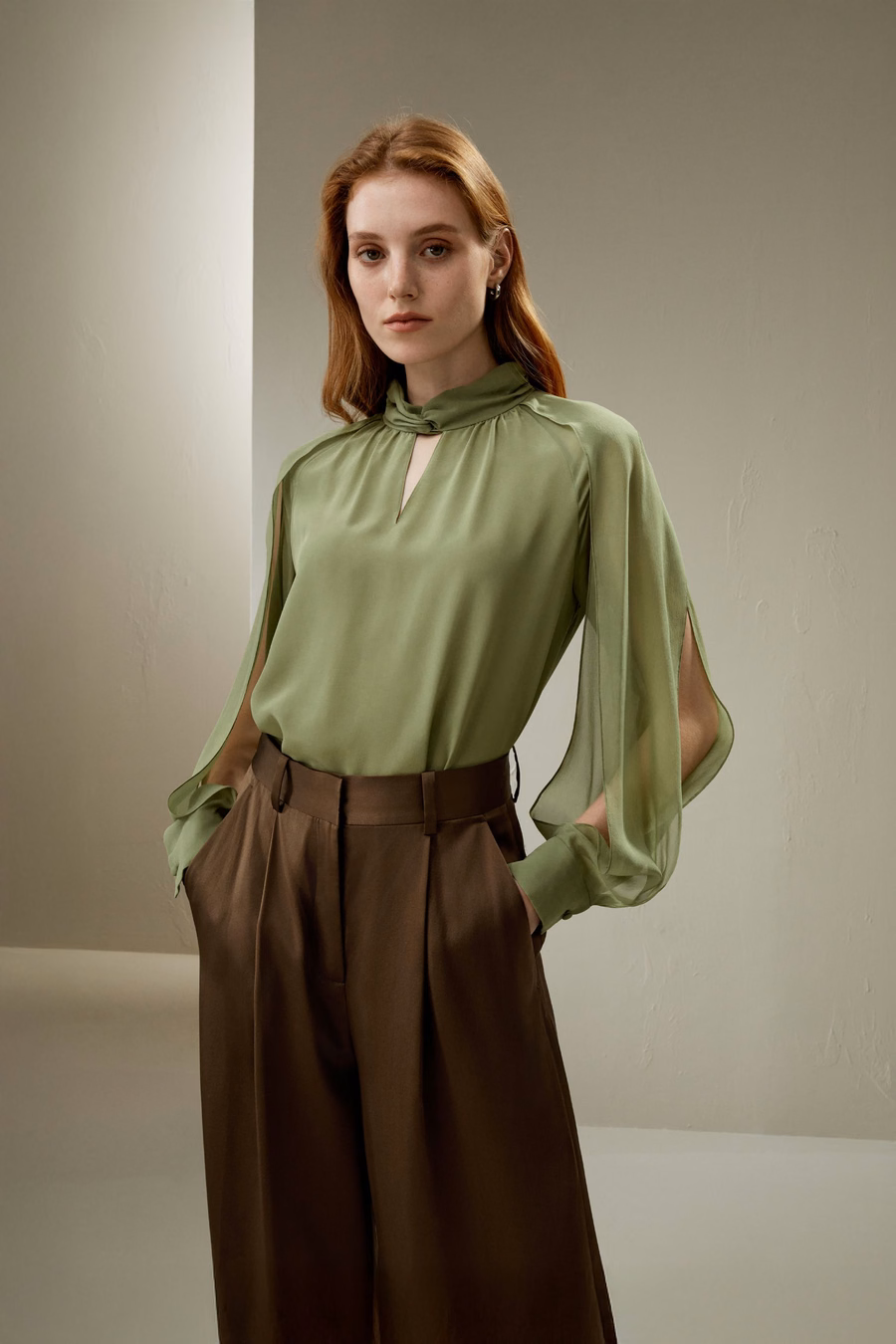 Side Slit Lantern Sleeve Blouse