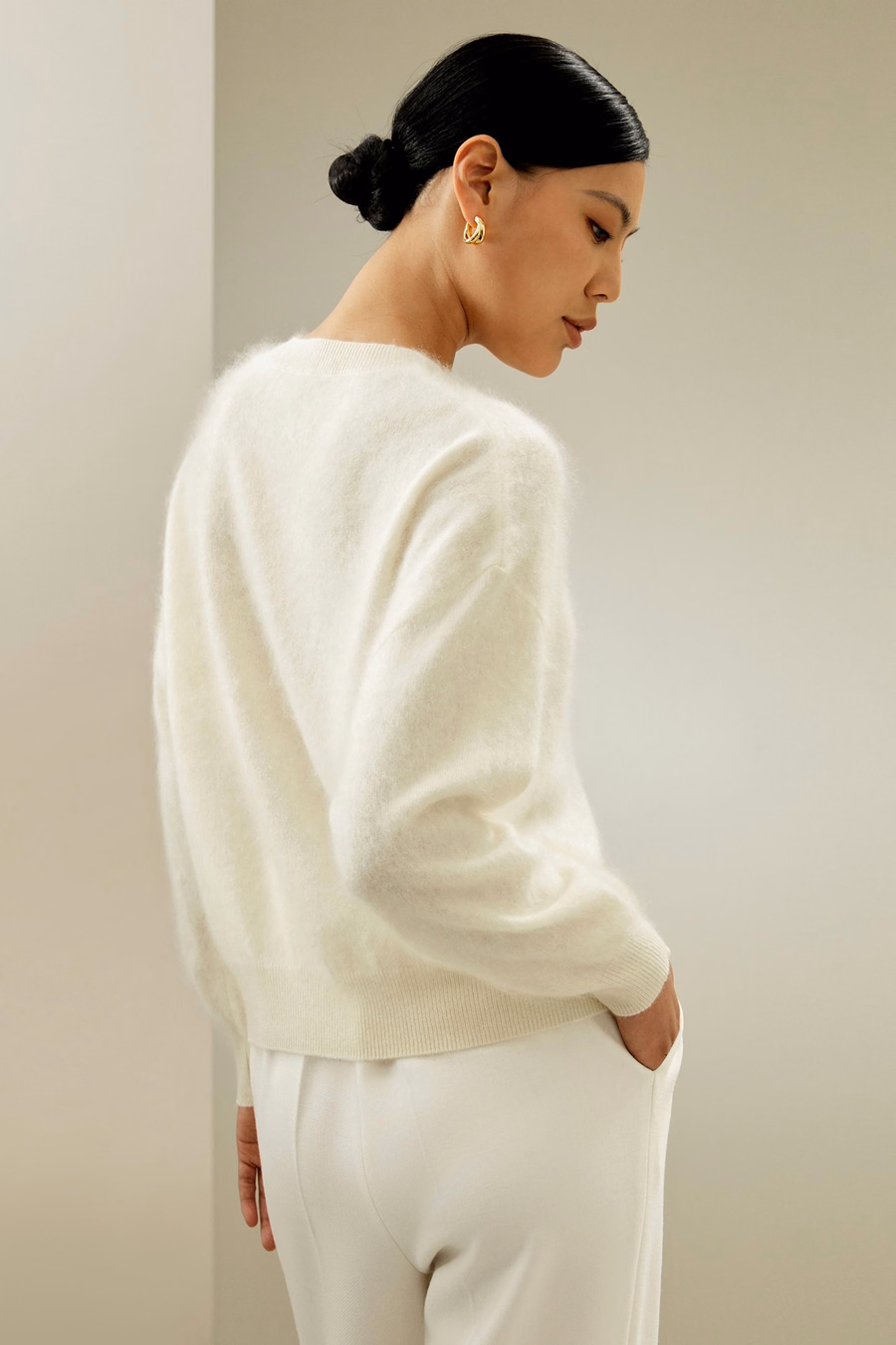 Relaxed Drop-Shoulder Cashmere Sweater