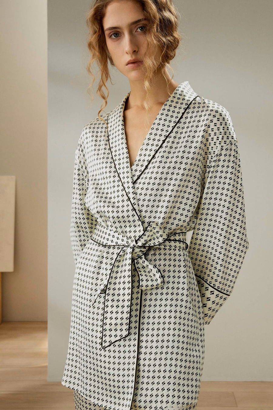 Pena Robe With Pants