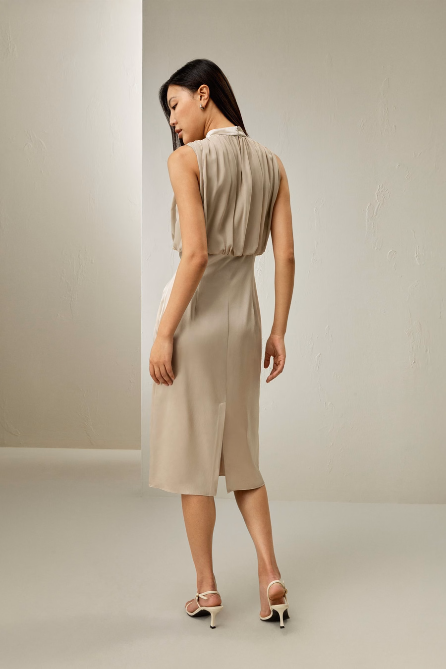 Pleated Sleeveless Midi Silk Dress