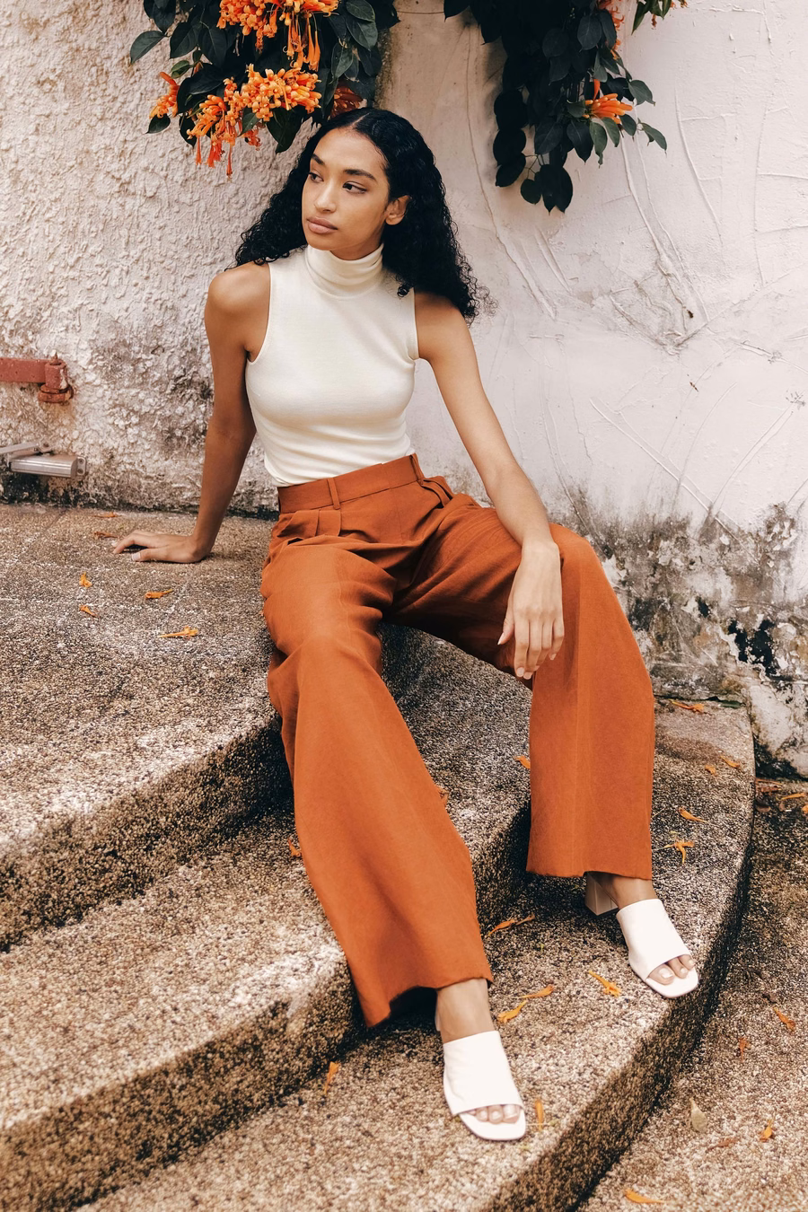 Front-Pleated Silk-Linen Blend Trousers