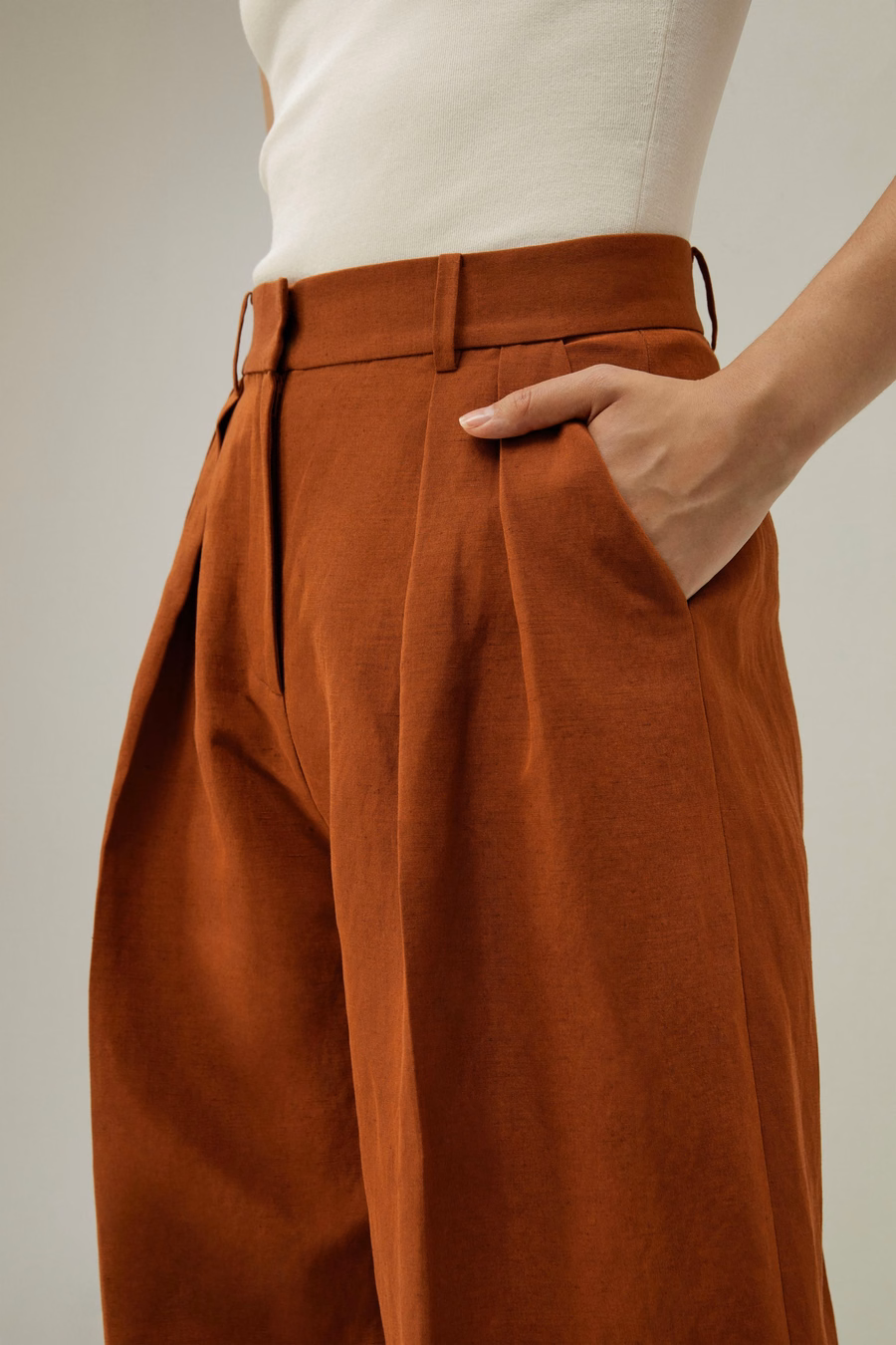 Front-Pleated Silk-Linen Blend Trousers