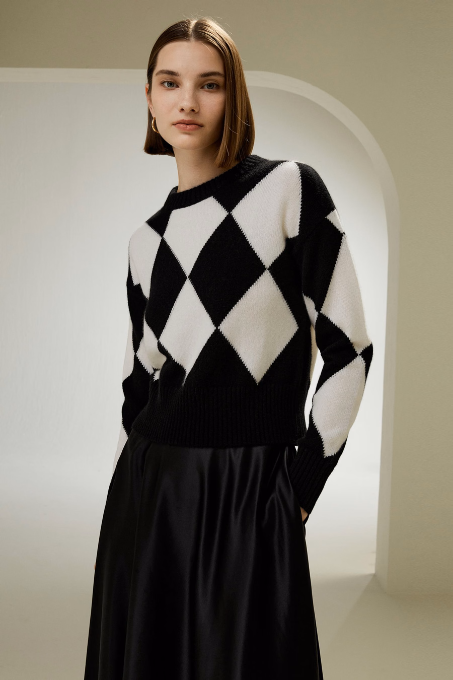 Round Neck Diamond Pattern Cashmere Sweater