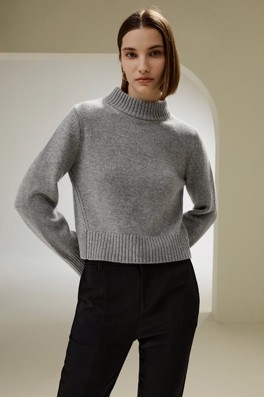 Ribbed Collar and Hemline Wool Cashmere Sweater