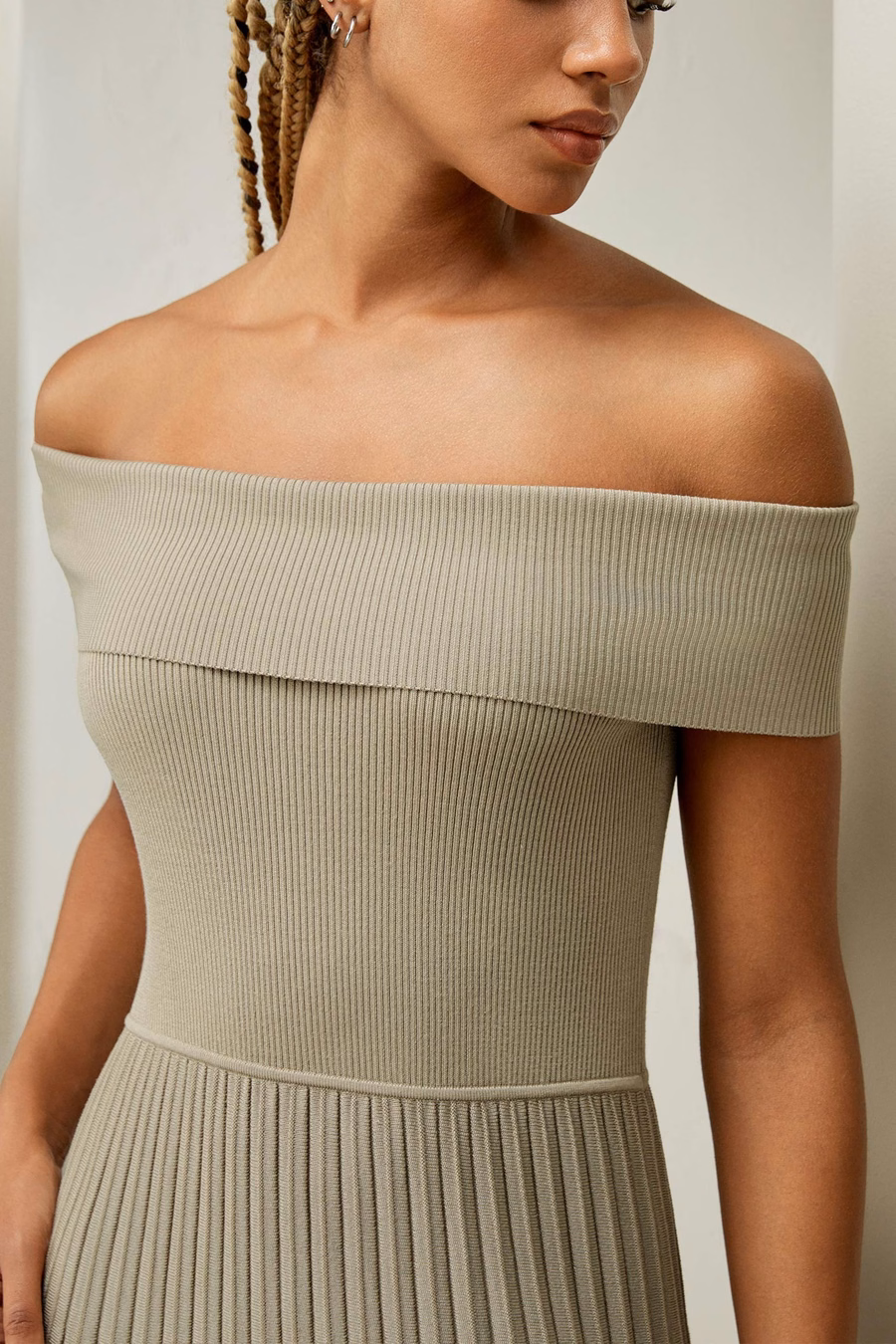 Off-Shoulder Hybrid Pleated Dress