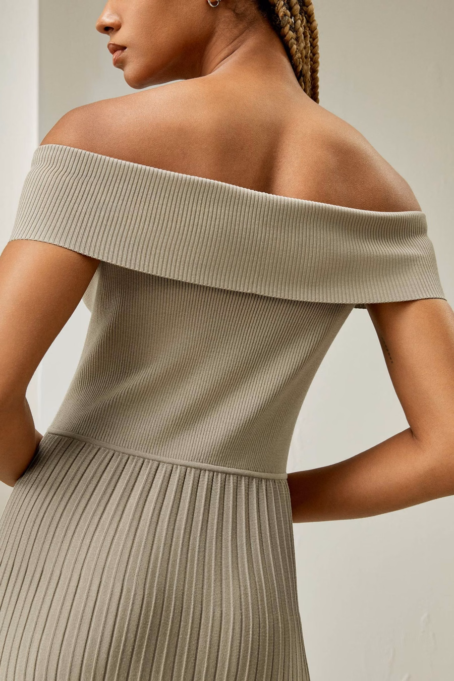 Off-Shoulder Hybrid Pleated Dress