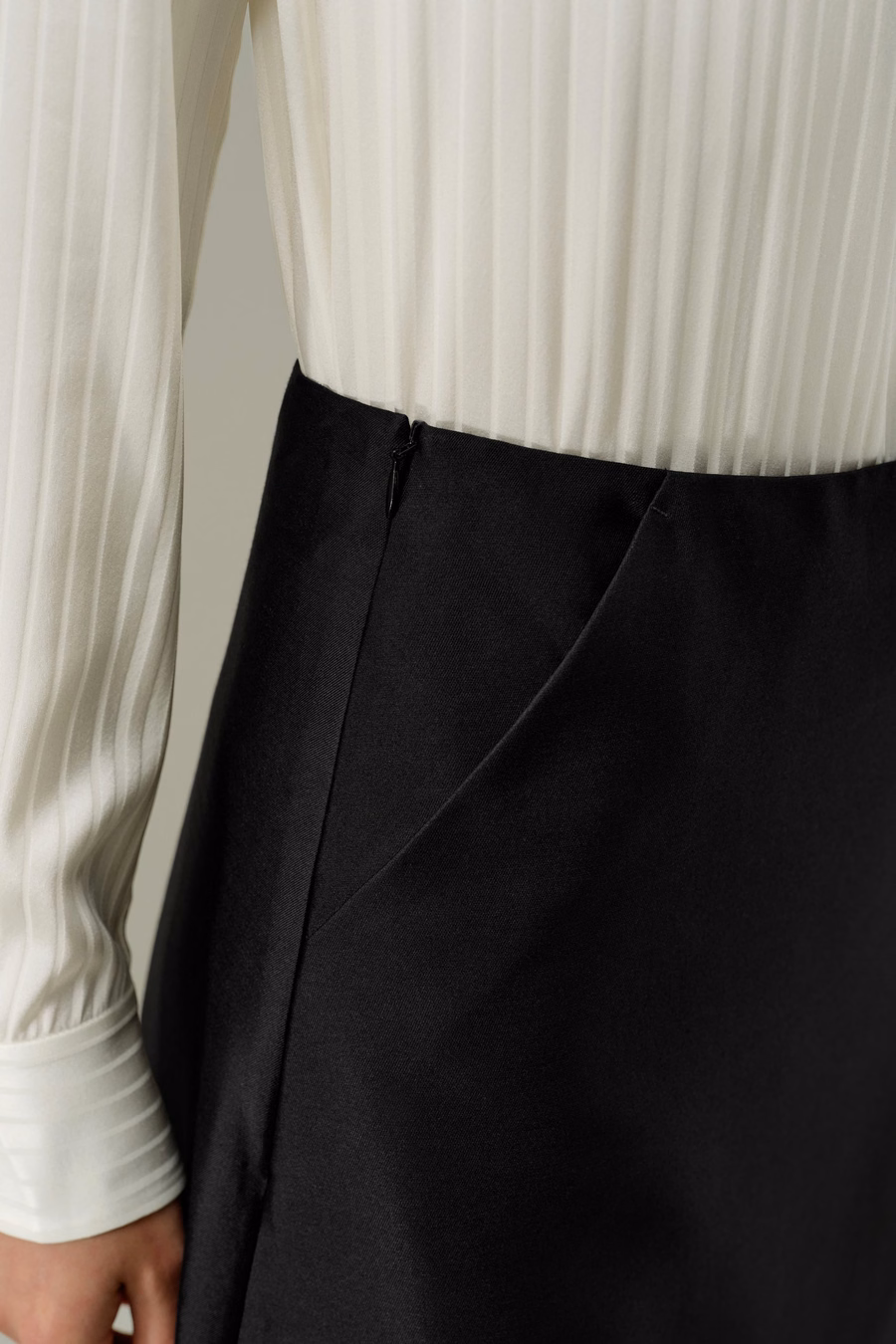 High-Waist Structured Silk-Wool Skirt