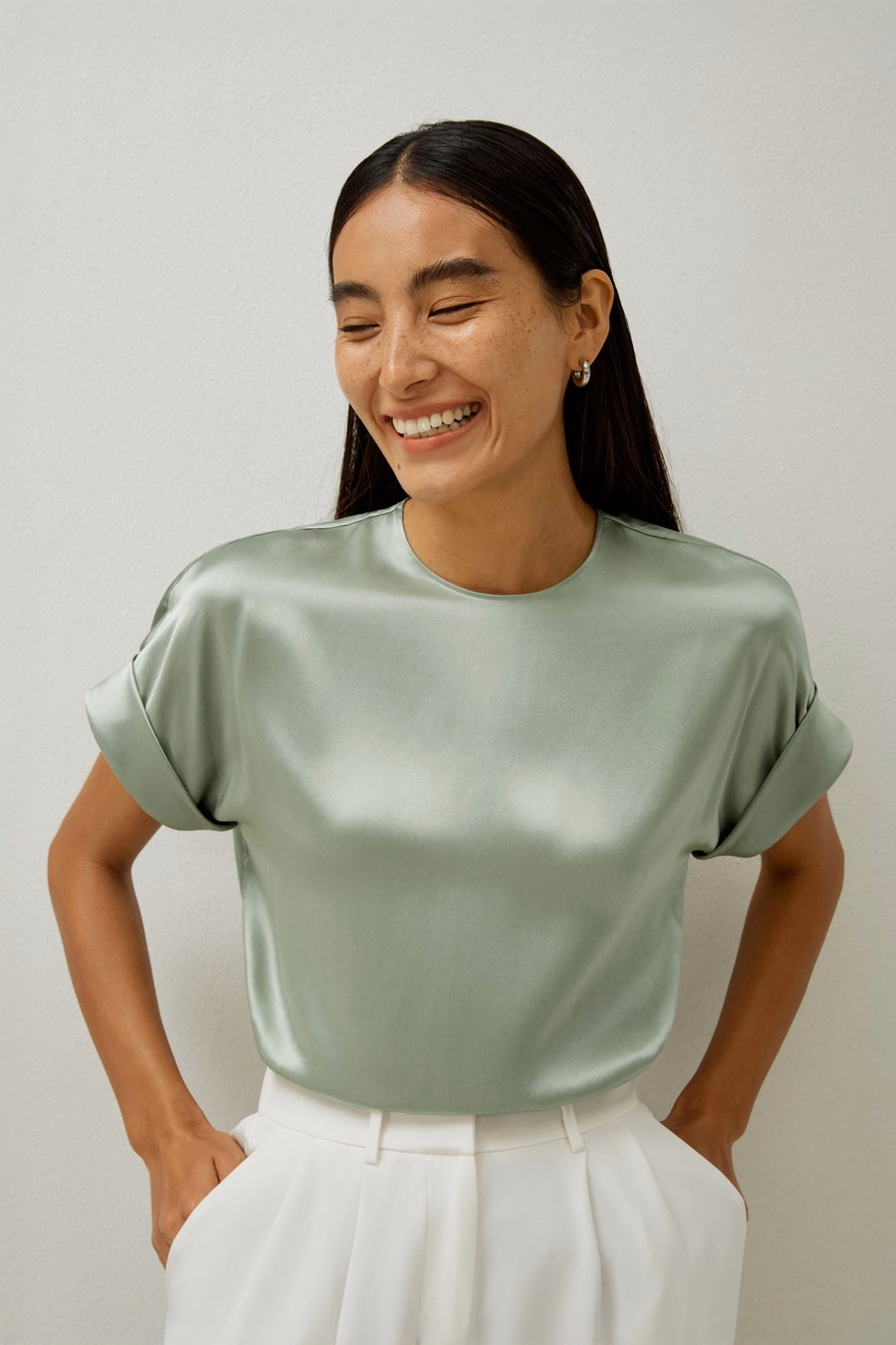 Obliuque Sleeves Round Neck Silk Tee