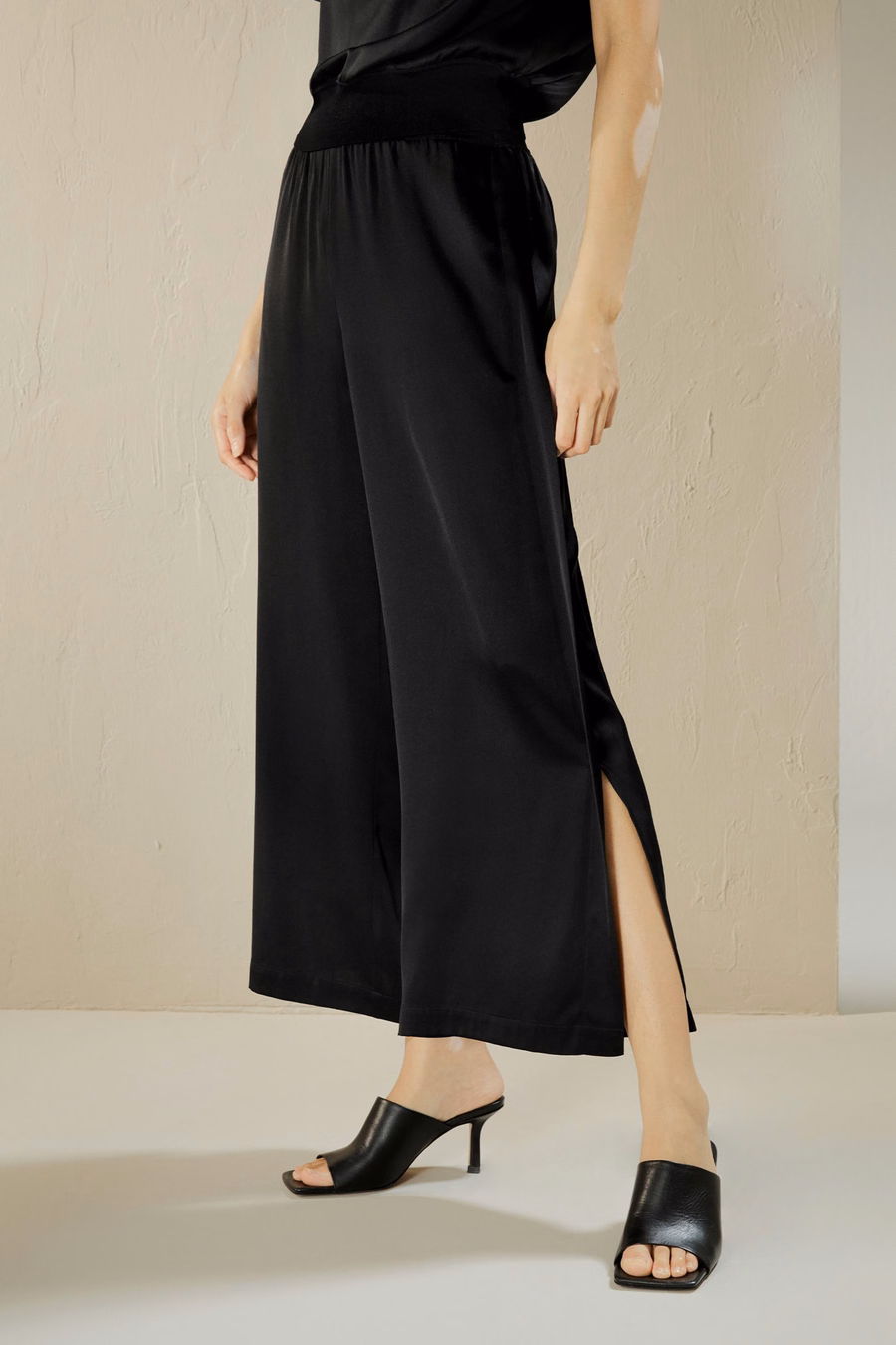 Wide leg cropped silk pants