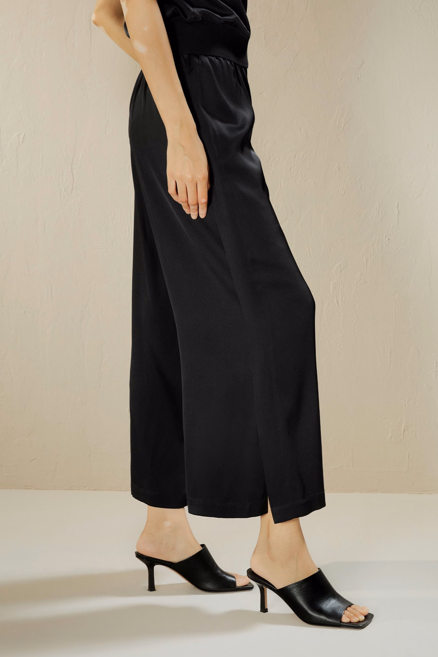 Wide leg cropped silk pants